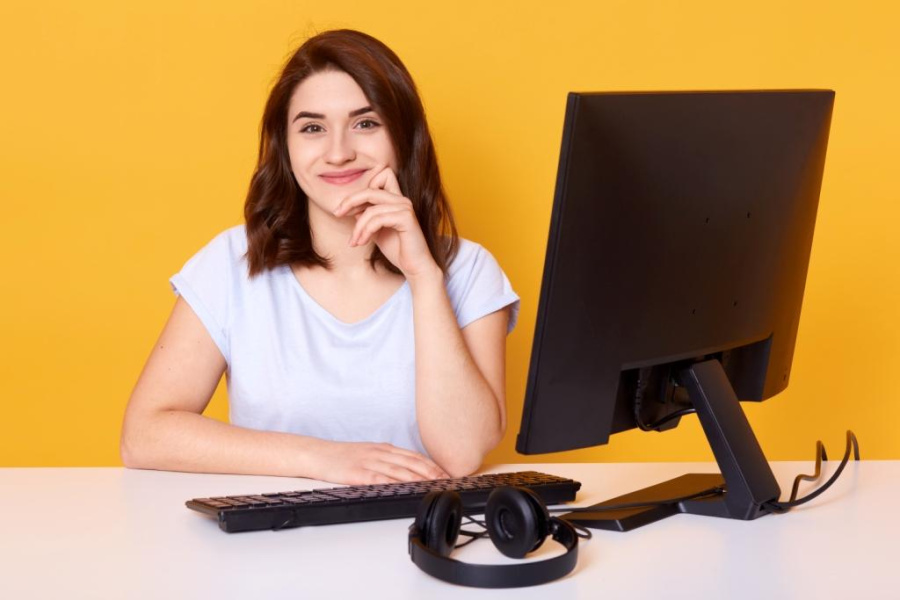Как зарабатывать деньги новичку в интернете без вложений?